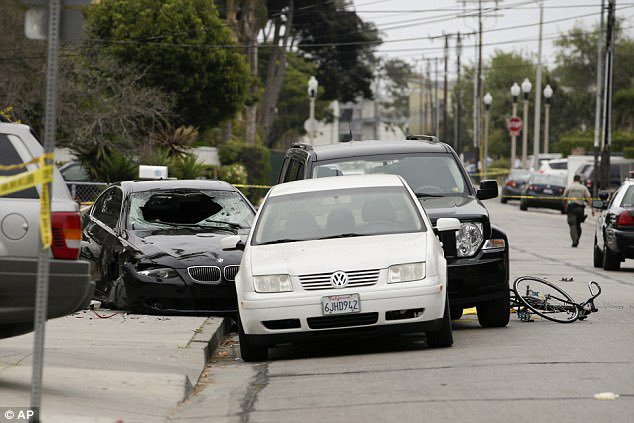 RealJoeyConfrey's tweet photo. 9 years ago today, the Isla Vista Massacre took place in Isla Vista, California. 7 people lost their lives including the perpetrator, Elliot Rodger. #IslaVista #9yearsLater #RIPVictims
May 23, 2014.
Aftermath photos: https://t.co/jpHXbC43JI