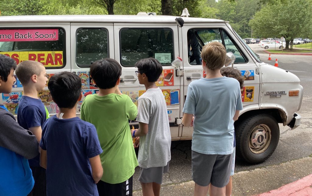 lau_lauree's tweet photo. 5th grade park day may have been postponed, but the ice cream truck was right on time!🍦
Thank you @LWE_PTO 
#lwesgators #ReadyForMiddleSchool
#onceagatoralwaysagator 
💚🐊💚🐊💚🐊💚🐊💚🐊
@lwesprincipal @LWE_AP @LWE_STEMCST @GatorsLWEPD https://t.co/brWSjSzcY9