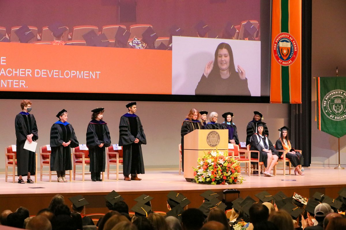 utdallas_is's tweet photo. Unveiling more memorable moments of our incredible graduates who are trailblazing their way to success. #classof2023 #UTDIS #UTDallas #WhereIdeasIntersect #GoComets #interdisciplinarystudies #graduation2023 https://t.co/2zQWuNVsrM