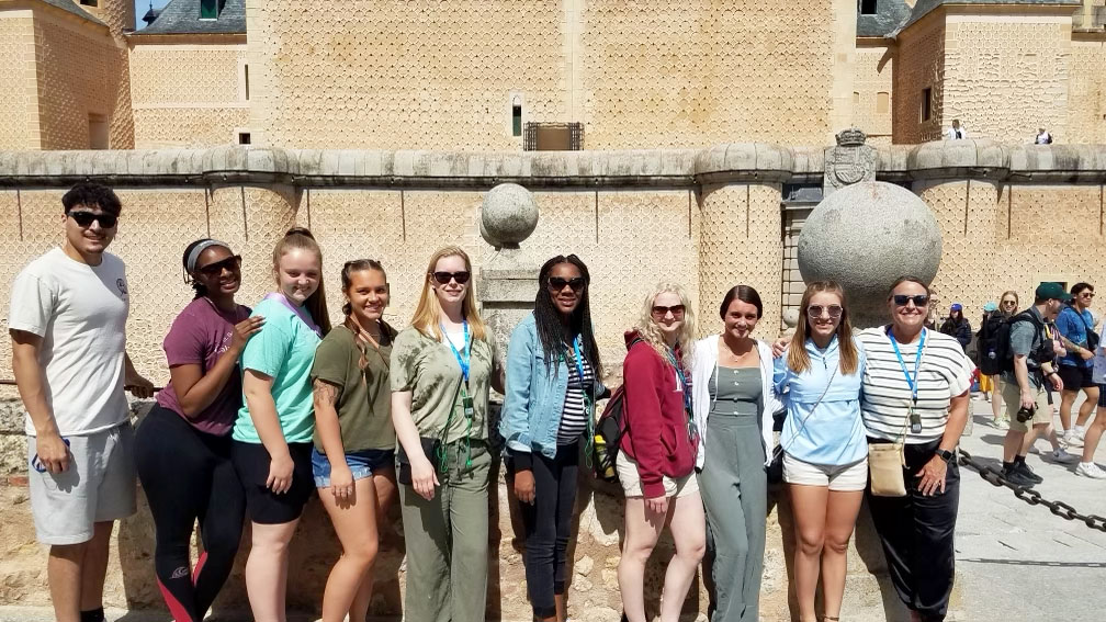 CCSJWave's tweet photo. St. Gaspar's Honors Learning Community students finished their school year with a spectacular week in Spain. They immersed themselves in culture, history and architecture across the country, including Madrid, Seville, Toledo, Segovia, Córdoba and Ávila. https://t.co/mjtyMU3GCQ