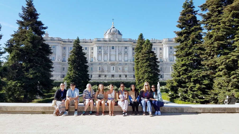 CCSJWave's tweet photo. St. Gaspar's Honors Learning Community students finished their school year with a spectacular week in Spain. They immersed themselves in culture, history and architecture across the country, including Madrid, Seville, Toledo, Segovia, Córdoba and Ávila. https://t.co/mjtyMU3GCQ