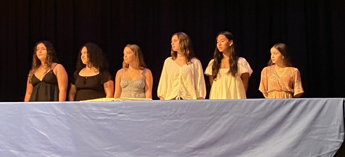 YHS_IBtweets's tweet photo. Congratulations to all the new class and SCA officers and committee chairs! You keep YHS spirit going! https://t.co/OtZjwevUOi
