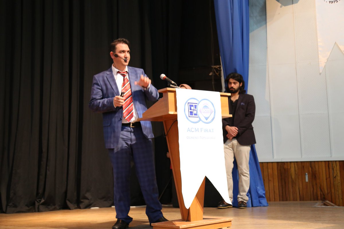 mimaraslan's tweet image. Firat University - Java Seminar (Java Software Development Career)
Make the future Java ❤️ #28YearsOfJava
#Java #Spring #Hibernate #JPA #Presentation #Training #Seminar #Conference #University #Jakarta
@Java #Education #Cloud #Web #TurkeyJUG #TürkiyeJUG @TurkeyJUG #MimarAslan