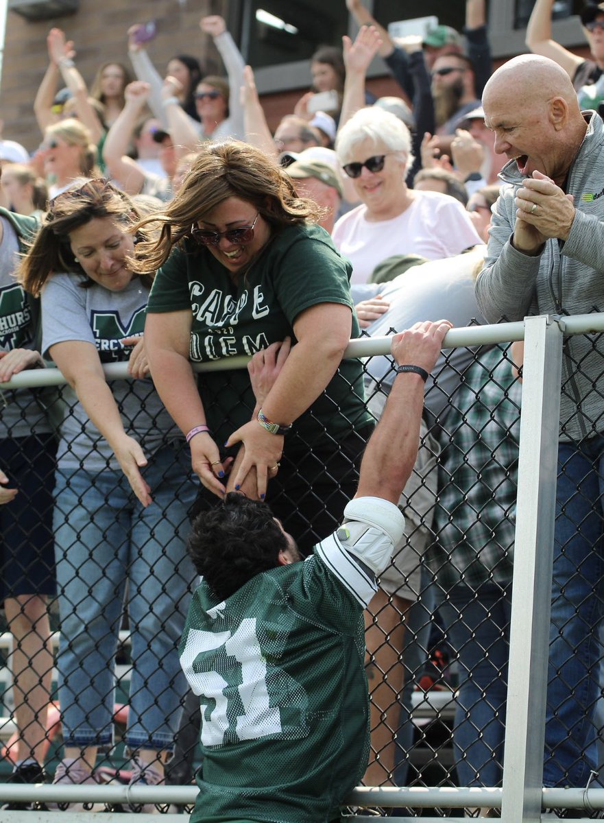 Fans....

We want you LOUD and PROUD this weekend!

Remember to sign-up for the tailgate and buy your tickets and t-shirts!

🔗: hurstathletics.com/phillybound

#HurstIsPhillyBound