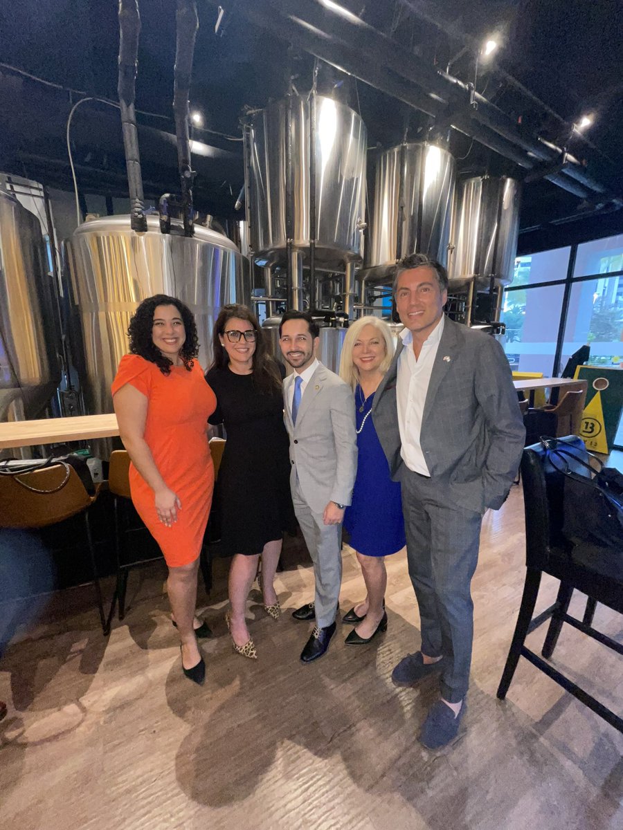 alinagarcia's tweet image. Grateful to the @wrcmf for hosting their 2023 #floridalegislativesession review. 

Proud to have been able to pass important legislation that expanded DROP and childhood music education. 🎶 📚 

Always an honor to represent District 115 and South Florida with @DadeDelegation 🇺🇸