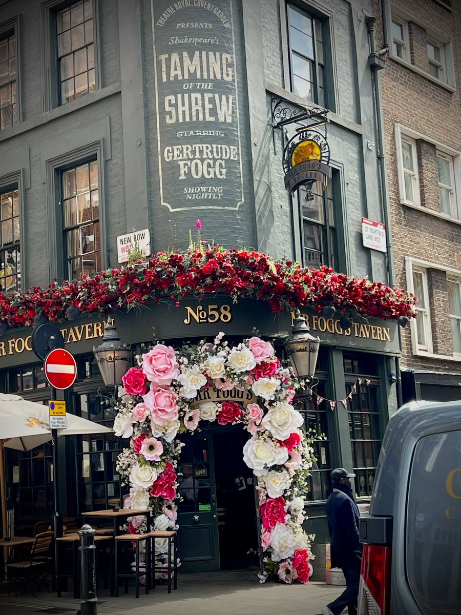 La foto más linda que saque en Londres 🌸🤍🌺