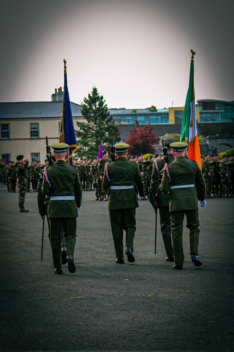MarkLaffin's tweet photo. GOC's visit to the 3rd Inf BN today 
Some shots from myself and 
@DerekFeehan  @3_Inf_Bn @defenceforces https://t.co/LxtNrv98F4
