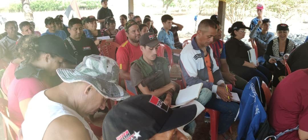 @EscuelaMrt desplegada por todo el territorio nacional. @WBenavides_MRT, Sec. Gral. Nal. dicta Taller de Mando y conducción en @ZuliaTupamaro: “Debemos ver a nuestra militancia a la cara y decirle la verdad, esto permitirá que avancemos en la nueva etapa que requiere el Partido'.