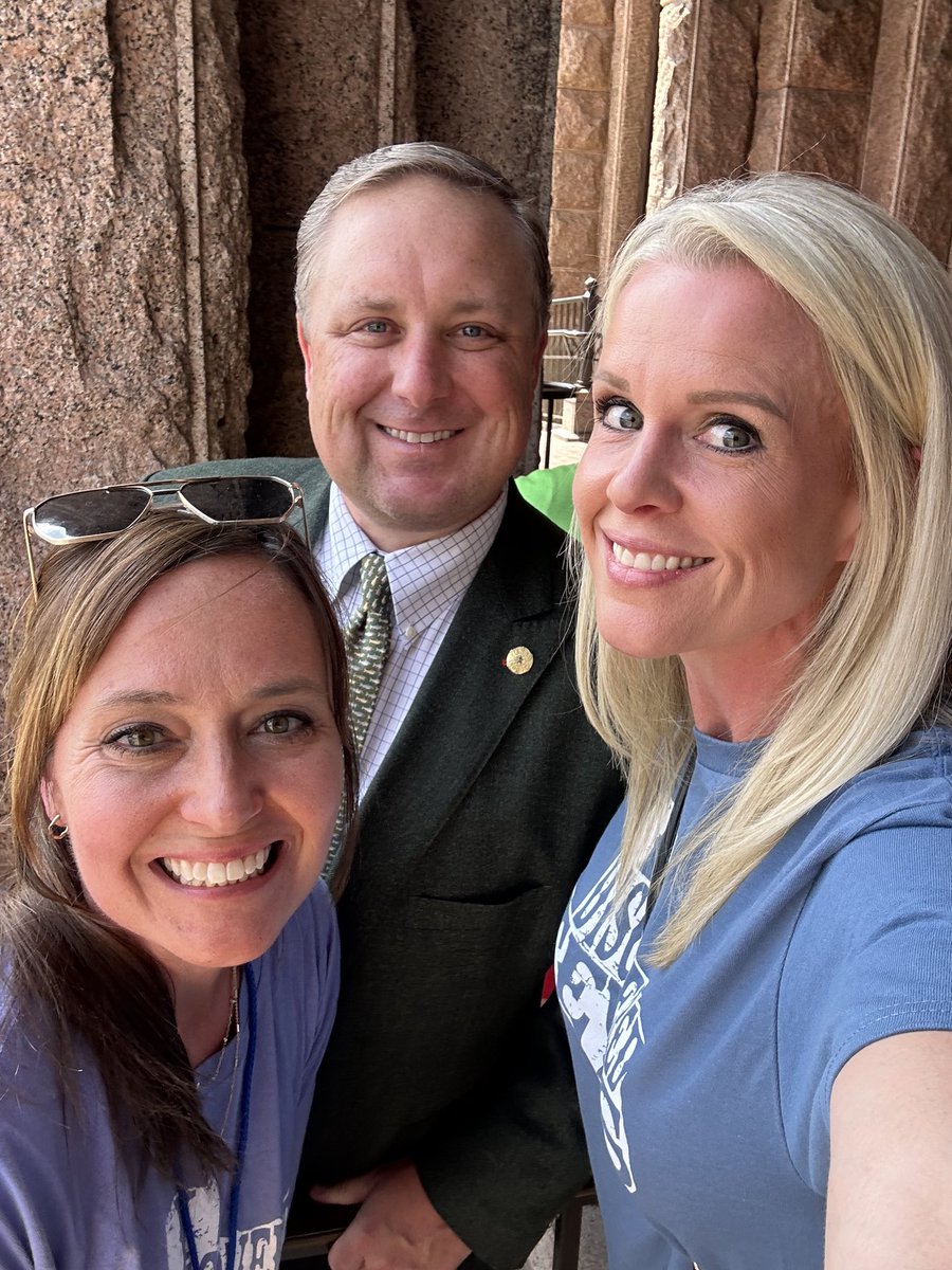 4th Grade went on an adventure today! We traveled to Austin to tour the Texas State Capitol! Bonus, we also got to meet State Representative Justin Holland and State Senator Bob Hall! #TeamReinhardt