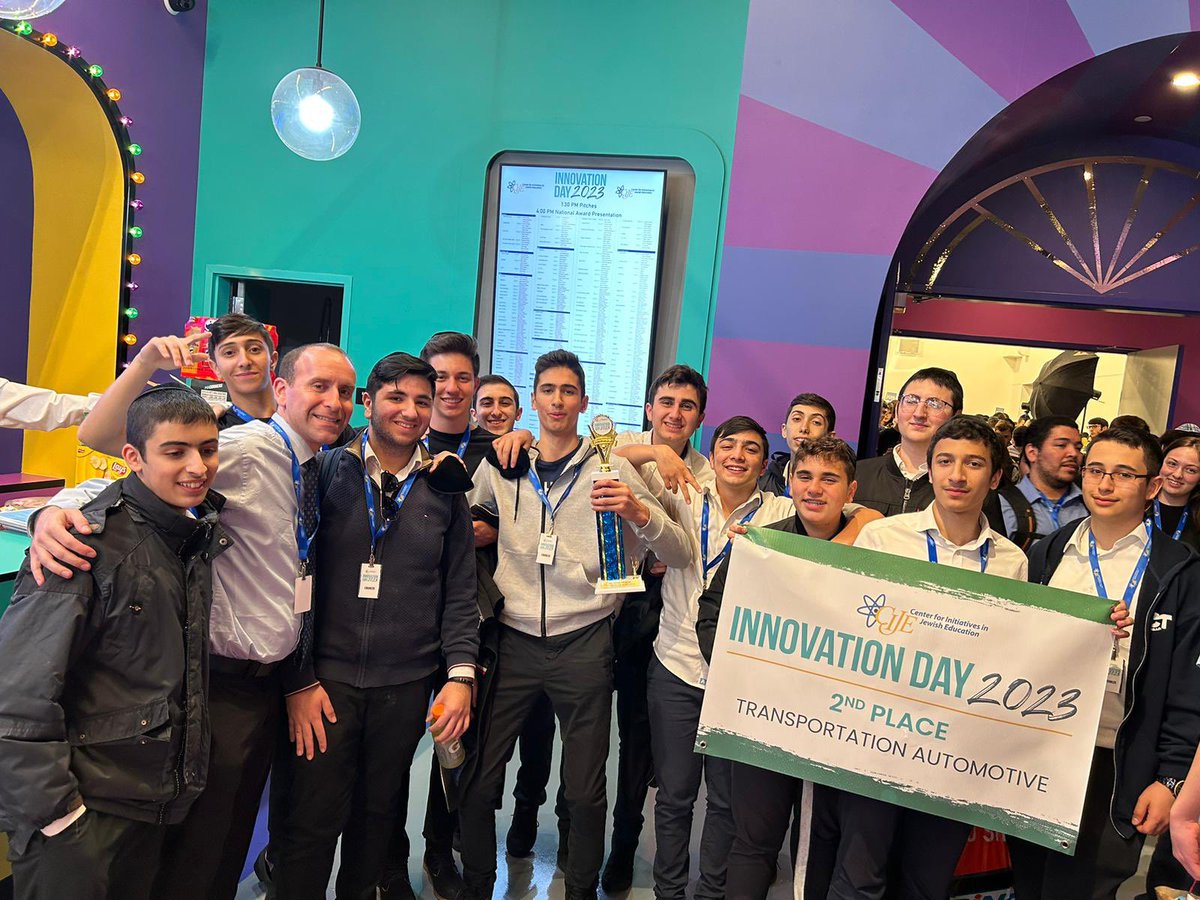 markovit's tweet image. 2nd place in my first CIJE STEM competition (in a school of 60 students). So happy for these guys!!!