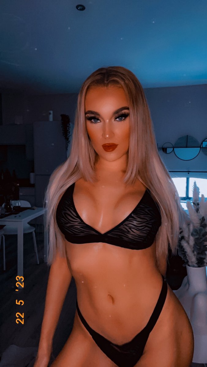 Amberlie421's tweet photo. ❤️ #lingerie #onlyfans #blondegirls #onlyfans_girl https://t.co/5Oogs88Eb3