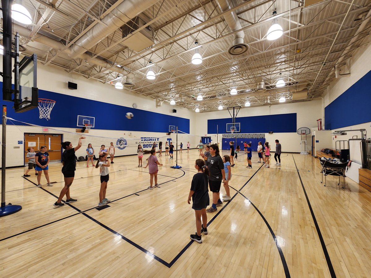 BillHughes_III's tweet photo. The Trinity South intramurals season ended today &amp; it was a fun time had by all! 10 kids (9 pictured) that made it to at least 16 of the 18 sessions. Thanks to @_ninaleed &amp; @jalynn_myers for your help! @KeruskinPete @TrinityAreaSD @Trinity_Hillers @TRINITY_MLUCAS @DonSnoke https://t.co/7dgTY92kdE