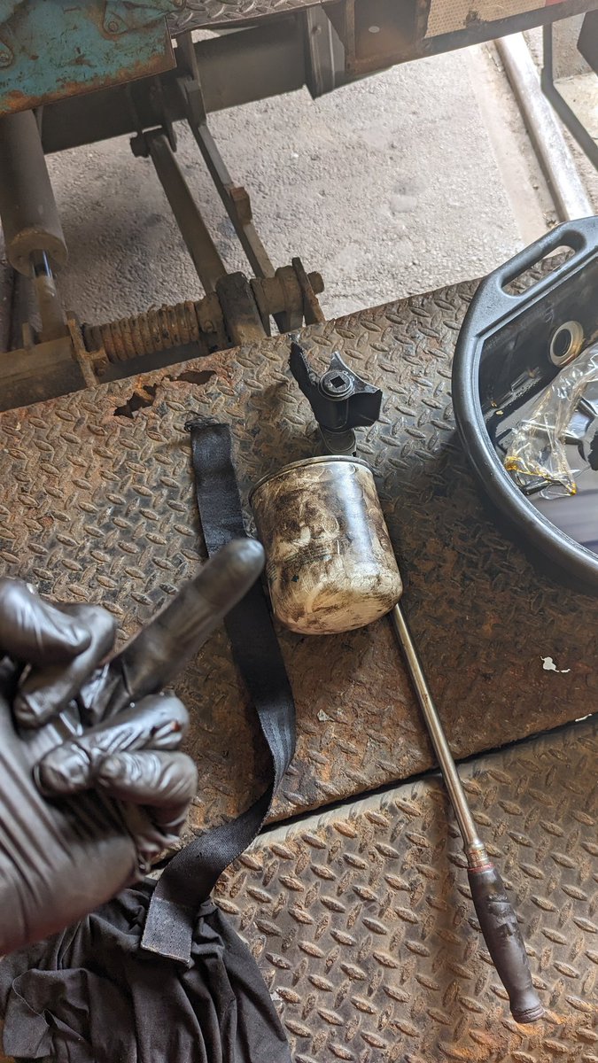 Twiga 🦒They/Them on Twitter "Air dryer filter 1, strap wrench 0, after some hammering on the