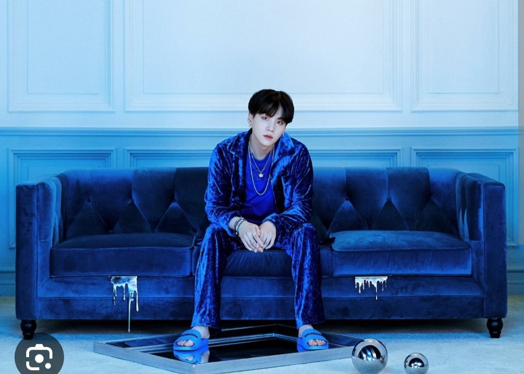 mkscreativelife's tweet photo. Yoongi voted 💙 and guess what?? What Yoongi wants, Yoongi gets!! 
Baby Boy coming Oct 13th!!! 
(Yup Friday the 13th and Jimins bday) https://t.co/MPVvZkD4Y3