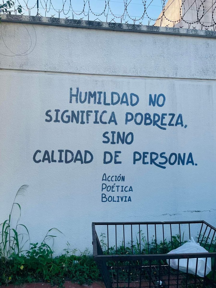 accionp0eticaes's tweet photo. 📌
HUMILDAD NO
SIGNIFICA POBREZA,
SINO 
CALIDAD DE PERSONA.🥰 https://t.co/m6jdOt22uy