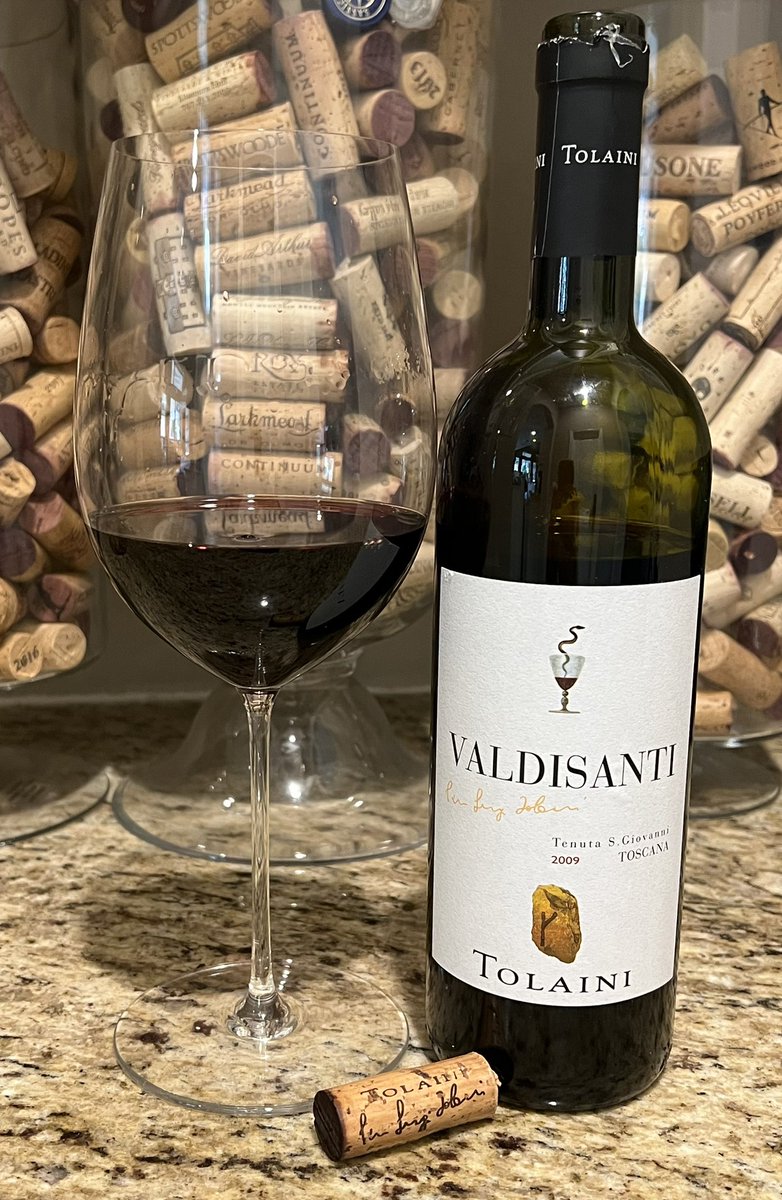 2009 @TolainiWines Valdisanti is drinking beautifully. A perfect bottle to enjoy before visiting Tolaini in Italy 🇮🇹 next month. #TuscanVines #Wine