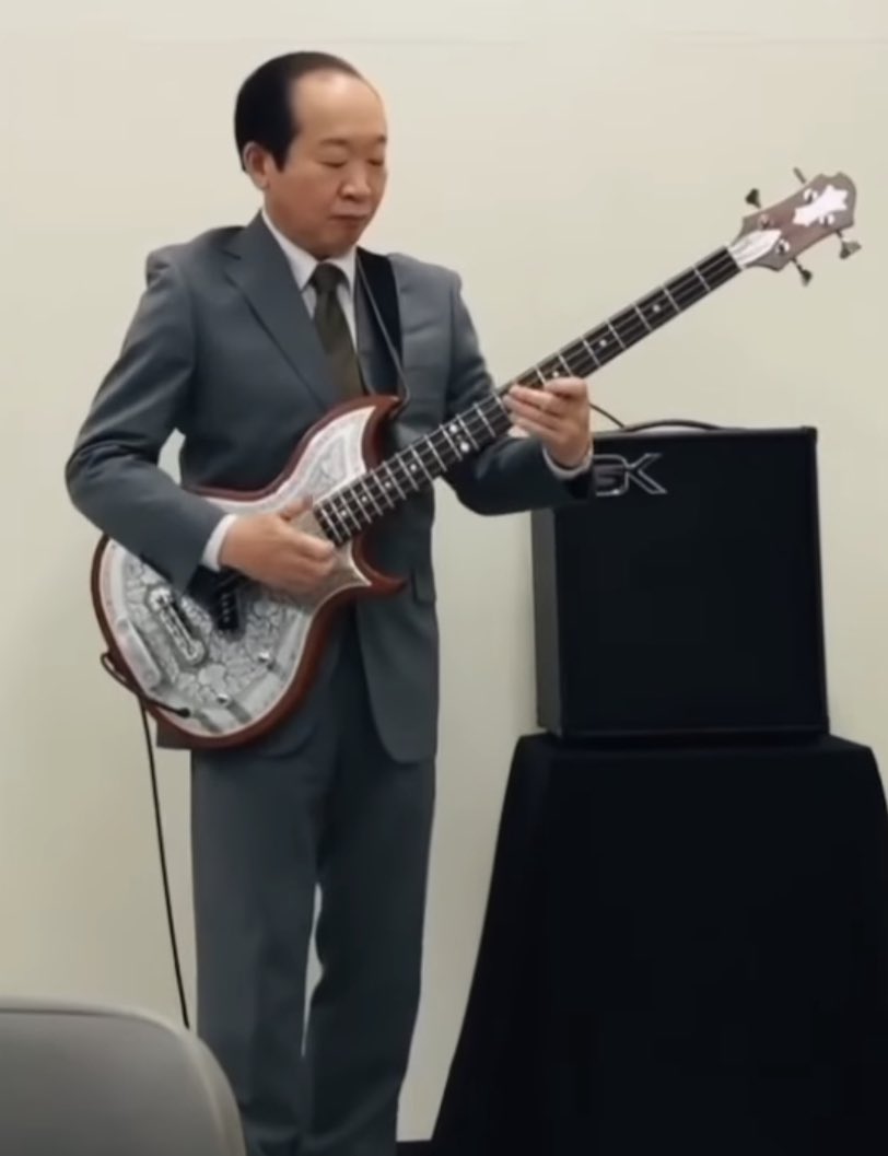 smokingbitcoin's tweet photo. $pepe has brought me enough financial freedom to start slapping bass again https://t.co/XXYJ1Xtpfy