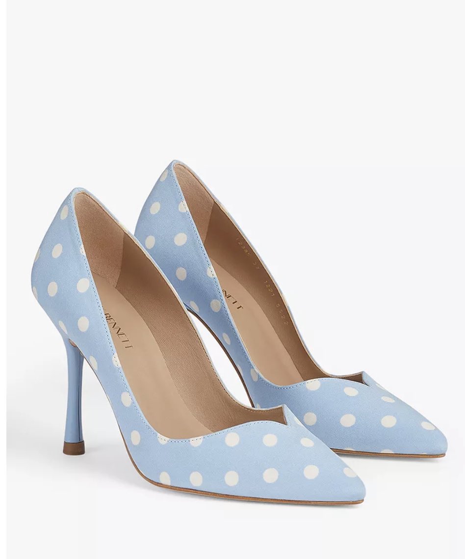 '🇬🇧 Alert 🔔 L.K. Bennett Sale ! 

Faye Silk Polka Dot Court Shoes 🔵 ⚪️ Are you head over heels for them as we are? 🤔 

👠 stylink.it/pP4XeiboMw

#BritishFashion #JohnLewis #LKBennett #CourtShoes #PolkaDot #heels  #shoes #Fashionista #UKStyle #ShopNow #StyleInspo  #HighHeels