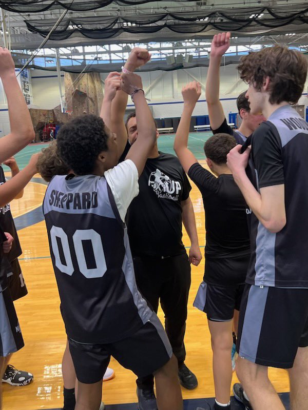 nextupbasketba2's tweet photo. NextUp 8th Grade at @BasketBullhoops Hall of Fame Spring Classic. #jrhoophall #eastbay https://t.co/EQPcTYpzLL