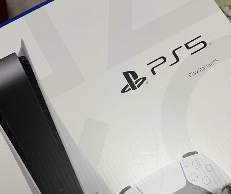 Barleska11's tweet photo. CCP Sunday Giveaway Space

Join us for the Sunday Giveaway 

We are giving not 1 but 2

🔹PlayStation 5 🎮
🔹IPhone 📱

🔸Like 👍, Retweet and mention 3 friends
🔸Follow @CryptoCloudPunk 
🔸Join Discord https://t.co/6M6TOA8Aur
🔸Set reminder & be in the space

https://t.co/xsiNaQgZk1

#WeAreCCP #Giveaways #CryptoCloudPunksgiveaways