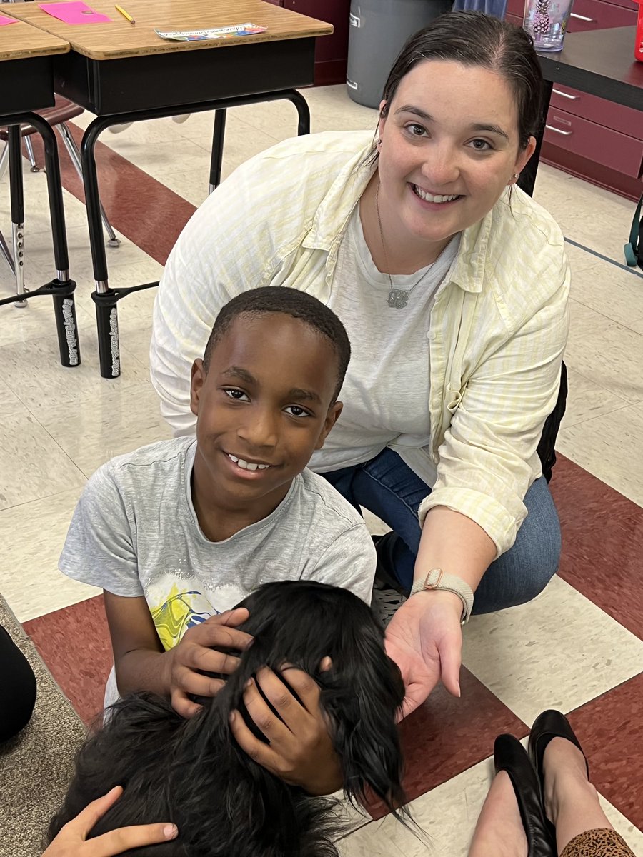 MrsKlossGVSD's tweet photo. Another great visit at Bethel Springs with #PrincessLeiTherapyDog.  Today she got to meet Mrs Donato’s and Mrs. Brennan’s second graders. @bethelspringsgv https://t.co/Jue5h2c7dK