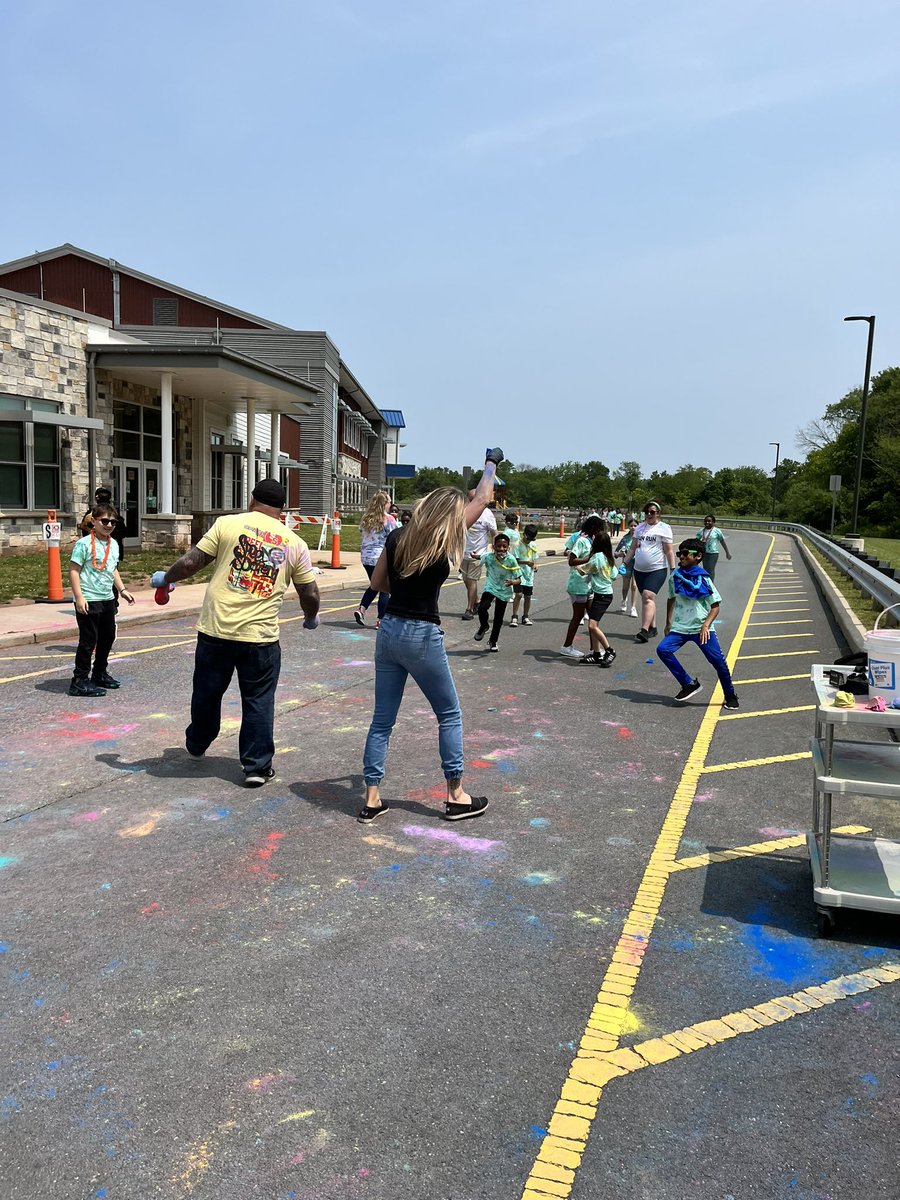 Courtney Ellmyer (@ceskg_ftps) on Twitter photo Today CES students participated in the second annual PBS Fun Run! Thank you to all volunteers who helped make this day possible! <a href="/Claremont_PTO/">Claremont Elementary School PTO</a> <a href="/Rivera_CES_FTPS/">Miguel Rivera</a> @JSolomonVP_FTPS <a href="/LFriedman_FTPS/">Lori K. Friedman</a> Today CES students participated in the second annual PBS Fun Run! Thank you to all volunteers who helped make this day possible! <a href="/Claremont_PTO/">Claremont Elementary School PTO</a> <a href="/Rivera_CES_FTPS/">Miguel Rivera</a> @JSolomonVP_FTPS <a href="/LFriedman_FTPS/">Lori K. Friedman</a>