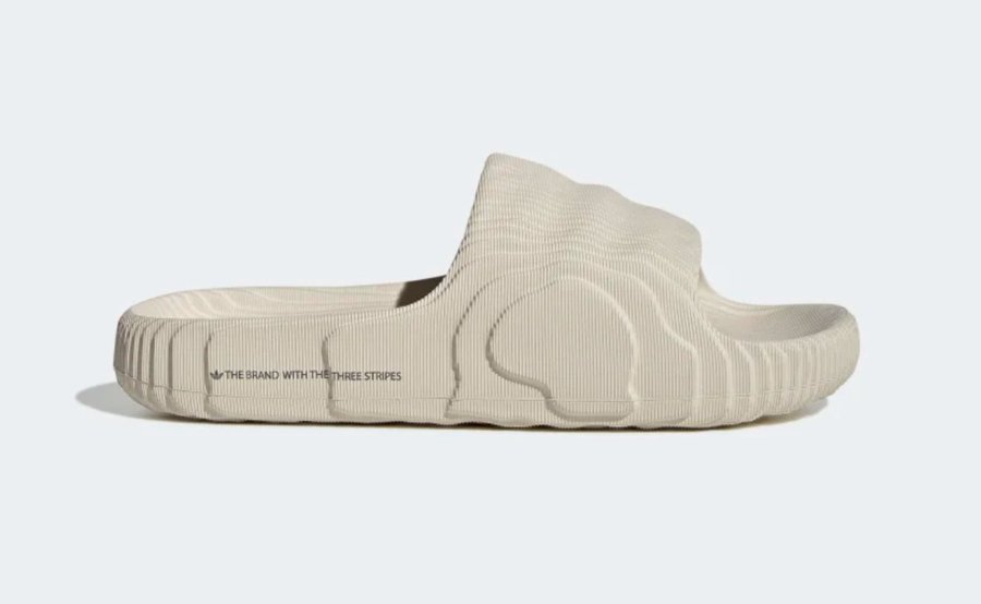 SOLELINKS's tweet photo. Ad: adidas Adilette 22 'Aluminium' on sale for $44 + FREE shipping => https://t.co/1eT5BJ9Xz6 https://t.co/EC3KyYA9lT