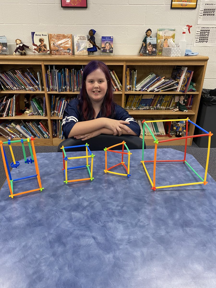 Ms. Edwards 4th graders got creative building with <a href="/strawbees/">Strawbees</a> today! <a href="/MontysLibrary/">Mrs. Provencio</a> <a href="/montclair_elem/">Montclair ES PWCS</a> #MontyPride
