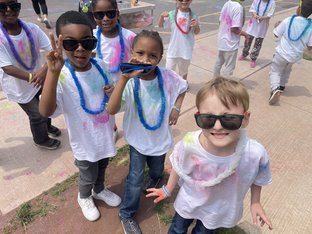 Mrs. Wojciechowski (@kallenftps_ces) on Twitter photo PBS CES Fun RUN🏃🏃🏼♀️🐾☀️The kids collected cool swag at each station, ran through powdered color and ended with a DJ dance party. And, of course everyone enjoyed the Italian Ice truck! <a href="/Rivera_CES_FTPS/">Miguel Rivera</a> PBS CES Fun RUN🏃🏃🏼♀️🐾☀️The kids collected cool swag at each station, ran through powdered color and ended with a DJ dance party. And, of course everyone enjoyed the Italian Ice truck! <a href="/Rivera_CES_FTPS/">Miguel Rivera</a>