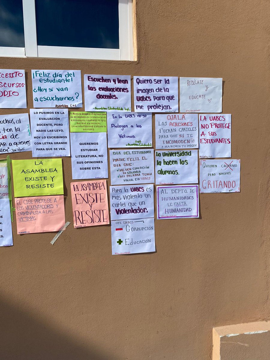 Erandi_LyL's tweet photo. El día del estudiante para los alumnos del departamento de Humanidades de la #UABCS fue un día de protesta. Se intenta visibilizar lo que está ocurriendo dentro de la institución, la censura, el abuso de poder, el favoritismo... https://t.co/1lIvlv6HAw