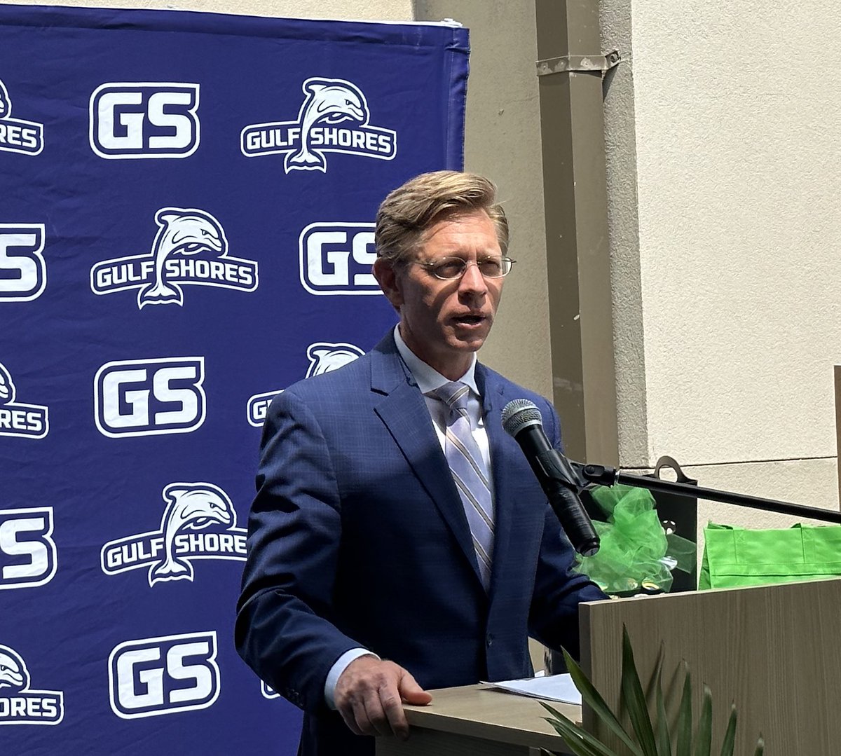 Eric Mackey tweet media