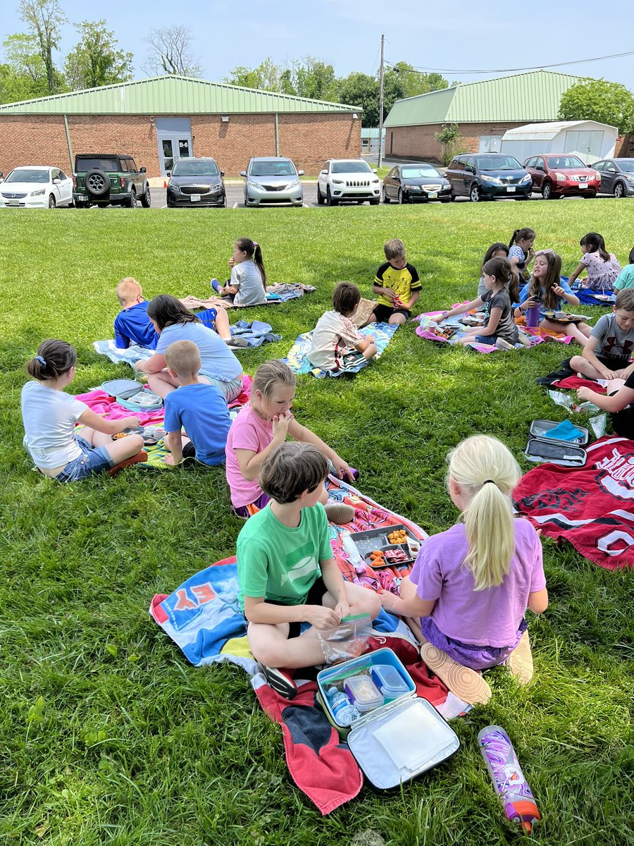 Mrs. Thomas's Tweets tweet media