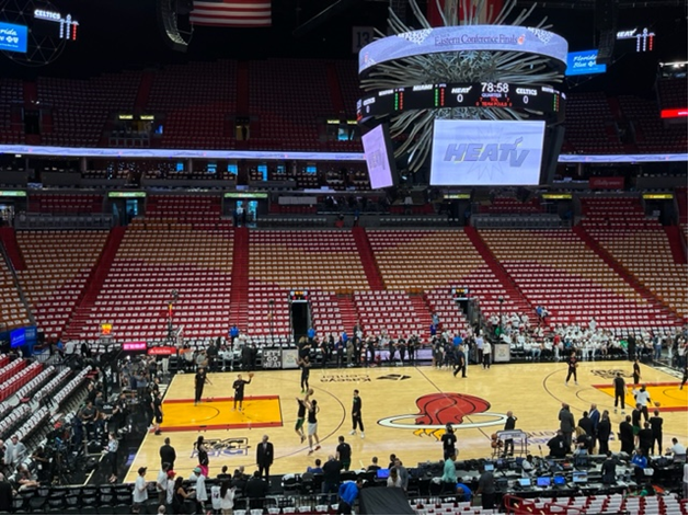 Stan Van Gundy dunks on injured Tyler Herro over purple hat