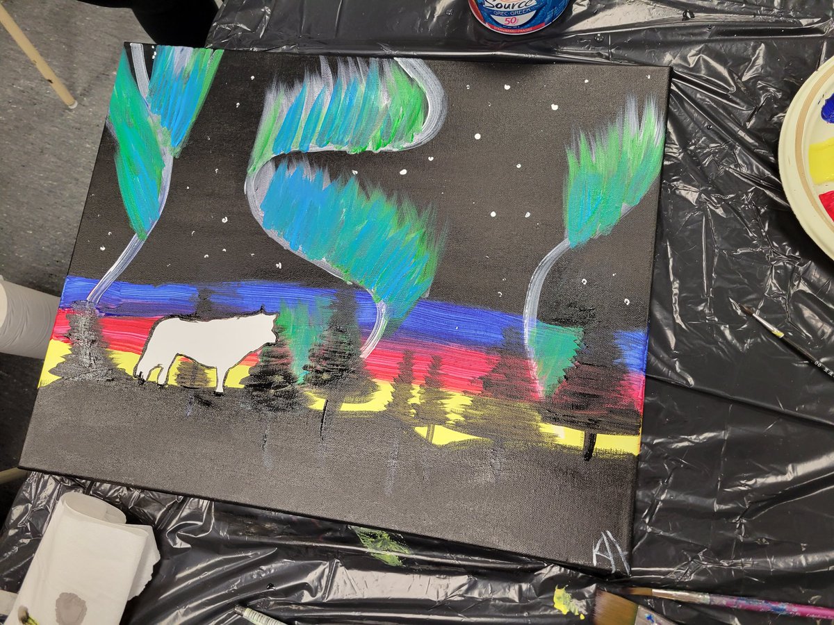 kim_huygen's tweet photo. Guided painting from local indigenous artist Amy Keller Rempp @ChristianFMPSD #juniorhigh #beautycreating https://t.co/IFAVrakHdO