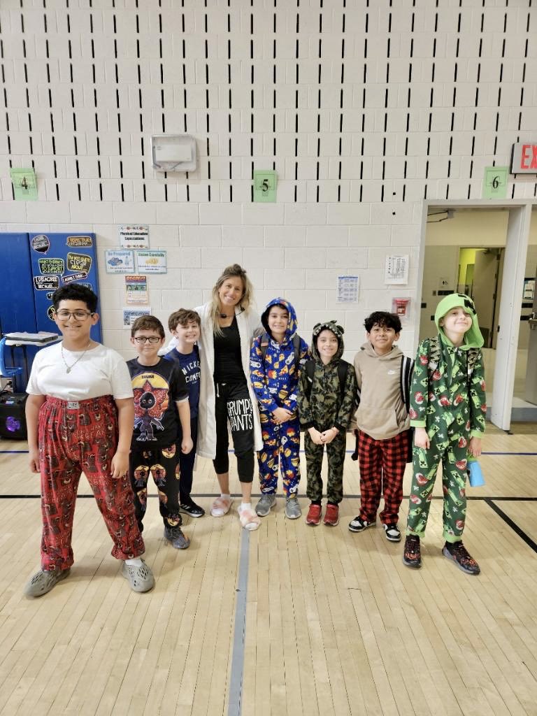 PS 70Q (@ps70_q) on Twitter photo Thanks to the <a href="/NYCKidsRISE/">NYC Kids RISE</a> Save for College Program, our #TEAM70q community, dreams BIG about their future! 💰💸💵#SavingTogether <a href="/nycdistrict30/">District 30</a> Thanks to the <a href="/NYCKidsRISE/">NYC Kids RISE</a> Save for College Program, our #TEAM70q community, dreams BIG about their future! 💰💸💵#SavingTogether <a href="/nycdistrict30/">District 30</a>