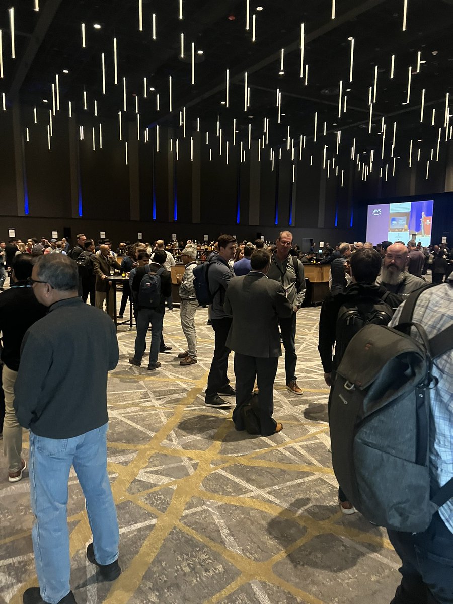 blokhin's tweet photo. #datacon2023 

Enjoying meeting AWS and industry people in Seattle. Great content and a lot of new ideas. https://t.co/2BQGVwZBwb