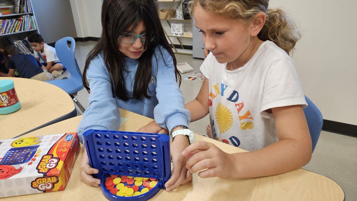 HerffES's tweet image. Nest Fest this morning and a Staff vs. 5th Grade Hockey game this afternoon, we are making every last moment count! #almostsummer #makingmemoriestogether