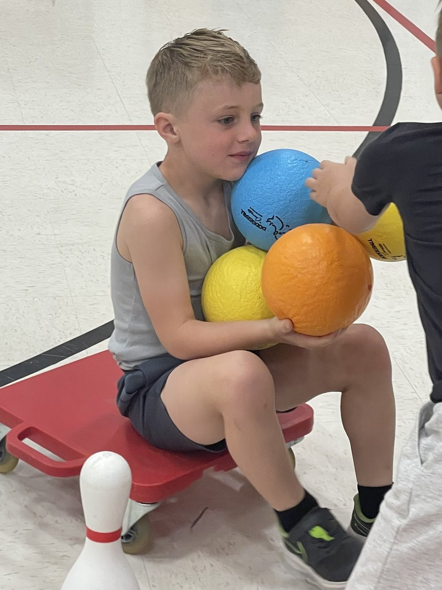 HerffES's tweet image. Nest Fest this morning and a Staff vs. 5th Grade Hockey game this afternoon, we are making every last moment count! #almostsummer #makingmemoriestogether