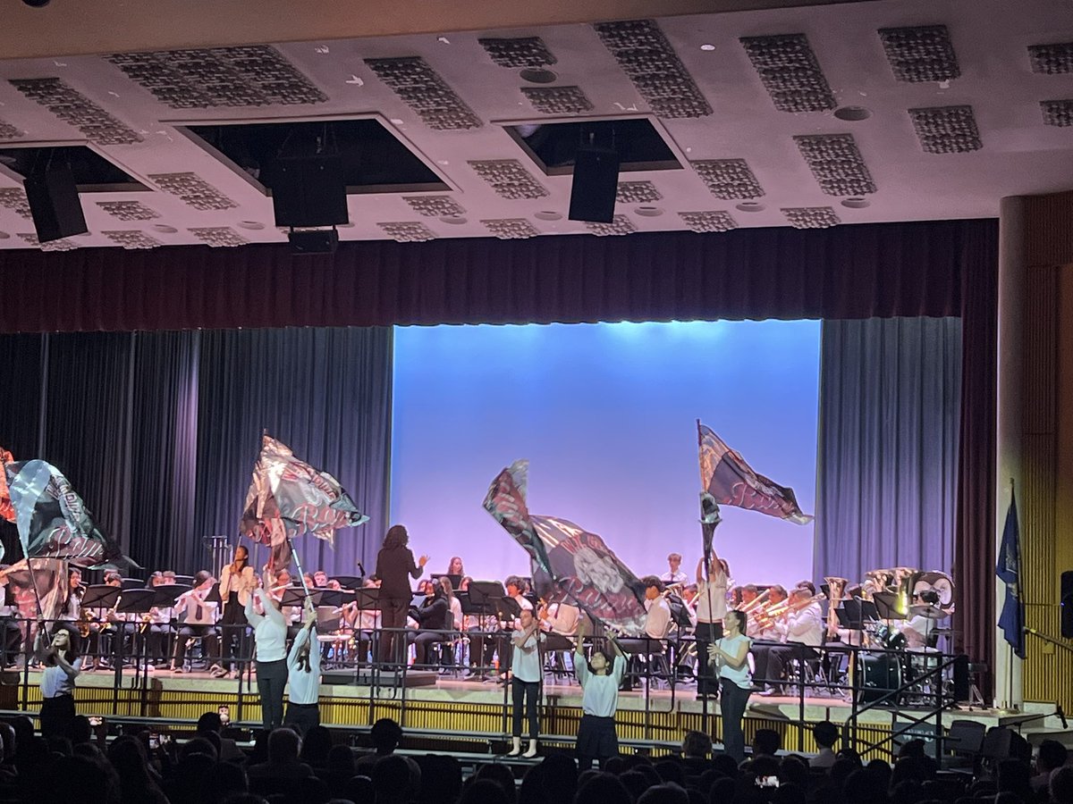 The W.T. Clarke Middle School Spring Concert Part I was fabulous! An evening celebrating our band students. Bravo to all! <a href="/WTCMusicdept/">WTClarke Music</a> <a href="/emeadowschools/">East Meadow Schools</a> <a href="/WTClarkeMS/">Stacy Breslin🌼</a>