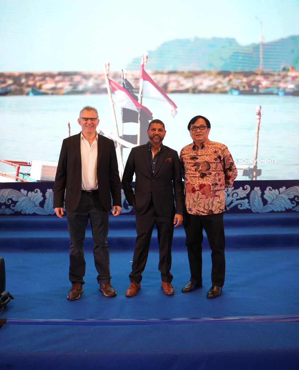 Int Pole & Line Fdn (@ipnlf) on Twitter photo About to kick things off in Bali at the 1st Indonesian Tuna Conference (ITC) with <a href="/RahimIpnlf/">RahimIPNLF</a> <a href="/1by1tuna/">Martin Purves</a> About to kick things off in Bali at the 1st Indonesian Tuna Conference (ITC) with <a href="/RahimIpnlf/">RahimIPNLF</a> <a href="/1by1tuna/">Martin Purves</a>