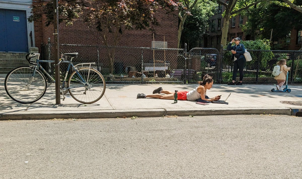 open.spotify.com/track/5beD1qYJ…