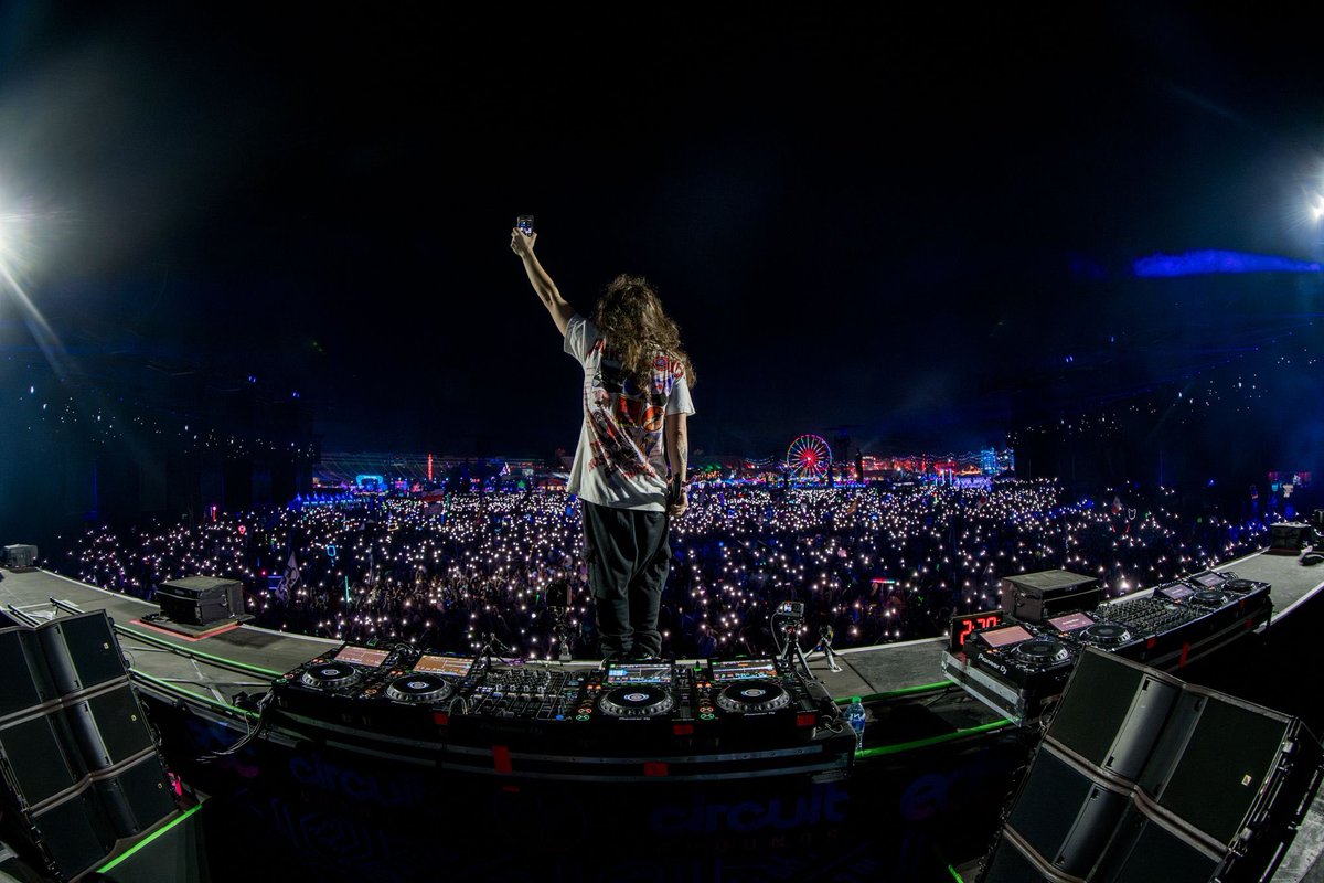 Subtronics's tweet photo. pictures i really like from edc 🥹❤️ https://t.co/bkJu8kgkdO