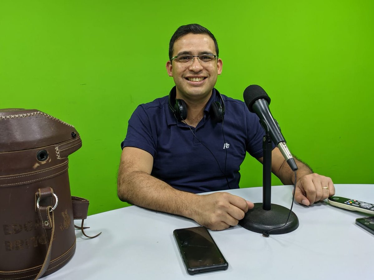 780AM's tweet photo. 🔴𝗔𝗟 𝗔𝗜𝗥𝗘 | Ya arranca #ElProductor🧑🌾🇵🇾
🎙️@Edgartosbri ya te trae toda la información del Agro, la industria y la ganadería, hasta las 21:00⏰
📻Escucha https://t.co/YLhIUV11iK #780AM https://t.co/EvFPflahlB