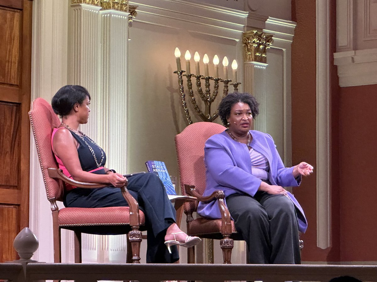“Meet people where they are, not where you want them to be.” @staceyabrams with @TiffanyDCross on how to build community.