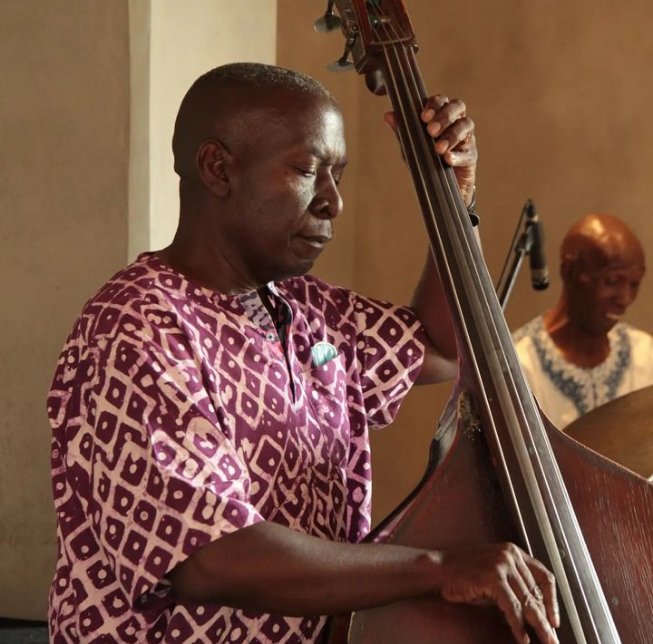 PTthebigBaby's tweet photo. Music Is Life ❤️🇿🇦 #Jazz #Music #Canon https://t.co/h7e7UrDnRt
