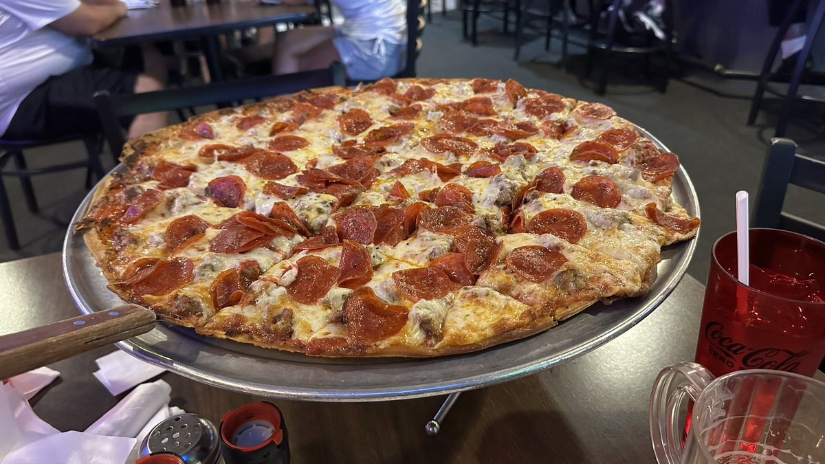 Tripodsgarage On Twitter The Best Chicago Thin Crust Pizza Rosati s tripodsgarage-on-twitter-the-best-chicago-thin-crust-pizza-rosati-s