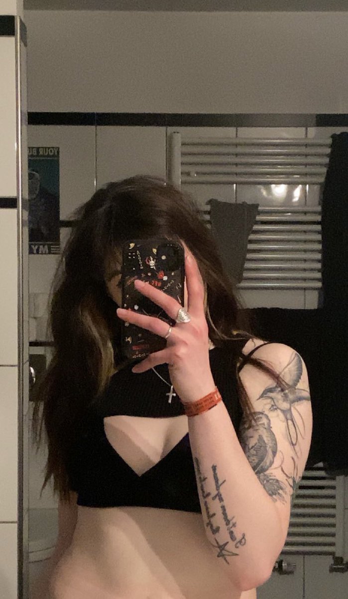fuck the creeps, let’s feed my simps 🫶🏻