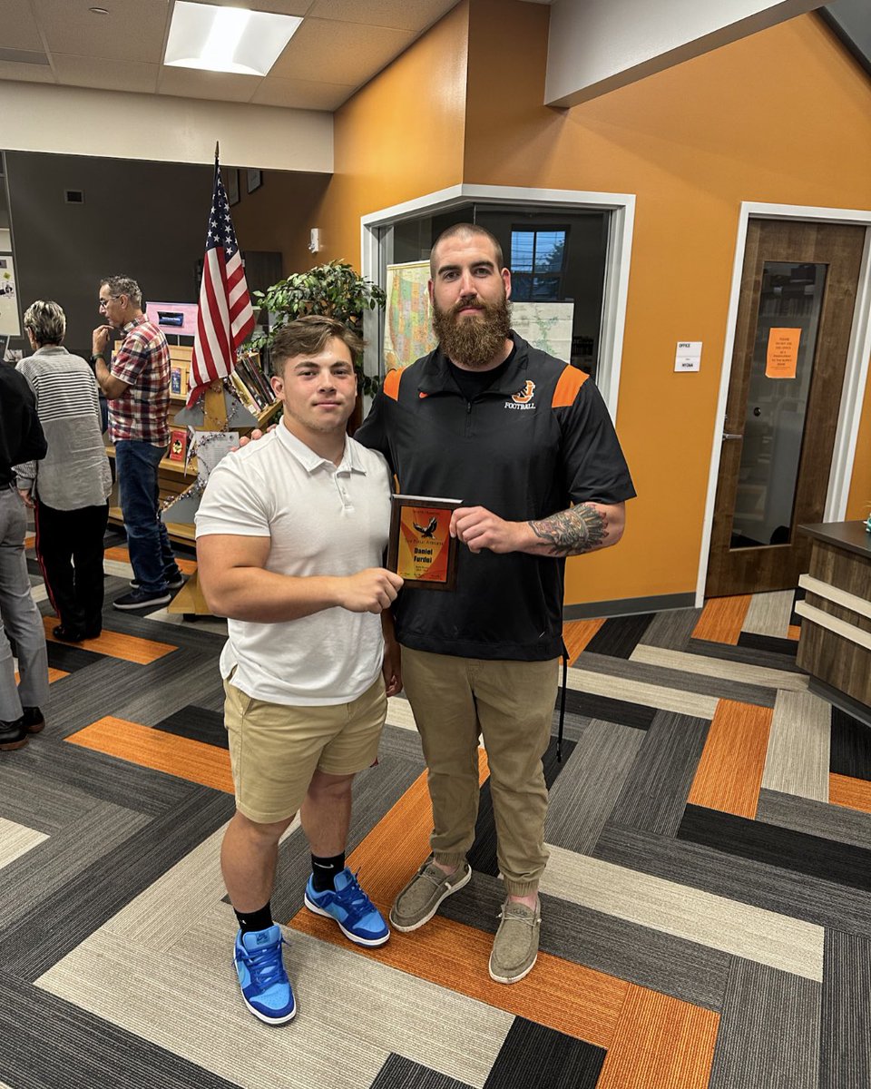 Murphy_NOEagles's tweet photo. Spring sports banquet. Great chance to recognize the hard work from these athletes. #ThrowBros #AndField https://t.co/du4EhH8Ehp