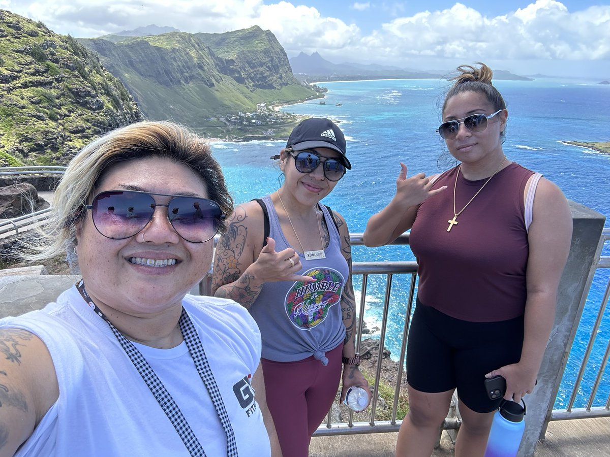 follow_mafi's tweet photo. #makapuulighthouse #hiking #walking #808state #oahu #hawaii https://t.co/uJTDx3JDJj