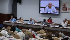Amplio y profundo debate en #VIPlenoCC sobre el papel del <a href="/PartidoPCC/">Partido Comunista de Cuba</a> para impulsar, exigir y controlar el cumplimiento de los Lineamientos de la política económico social del Partido y la Revolución. #Cuba #UnidadYContinuidad